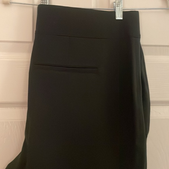 NWOT, Spanx black, stretchy, straight leg, business casual pants in 3x. - Picture 4 of 7